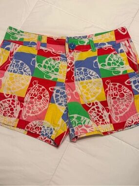 Lilly Pulitzer Callahan Shorts w Turtle Patchwork